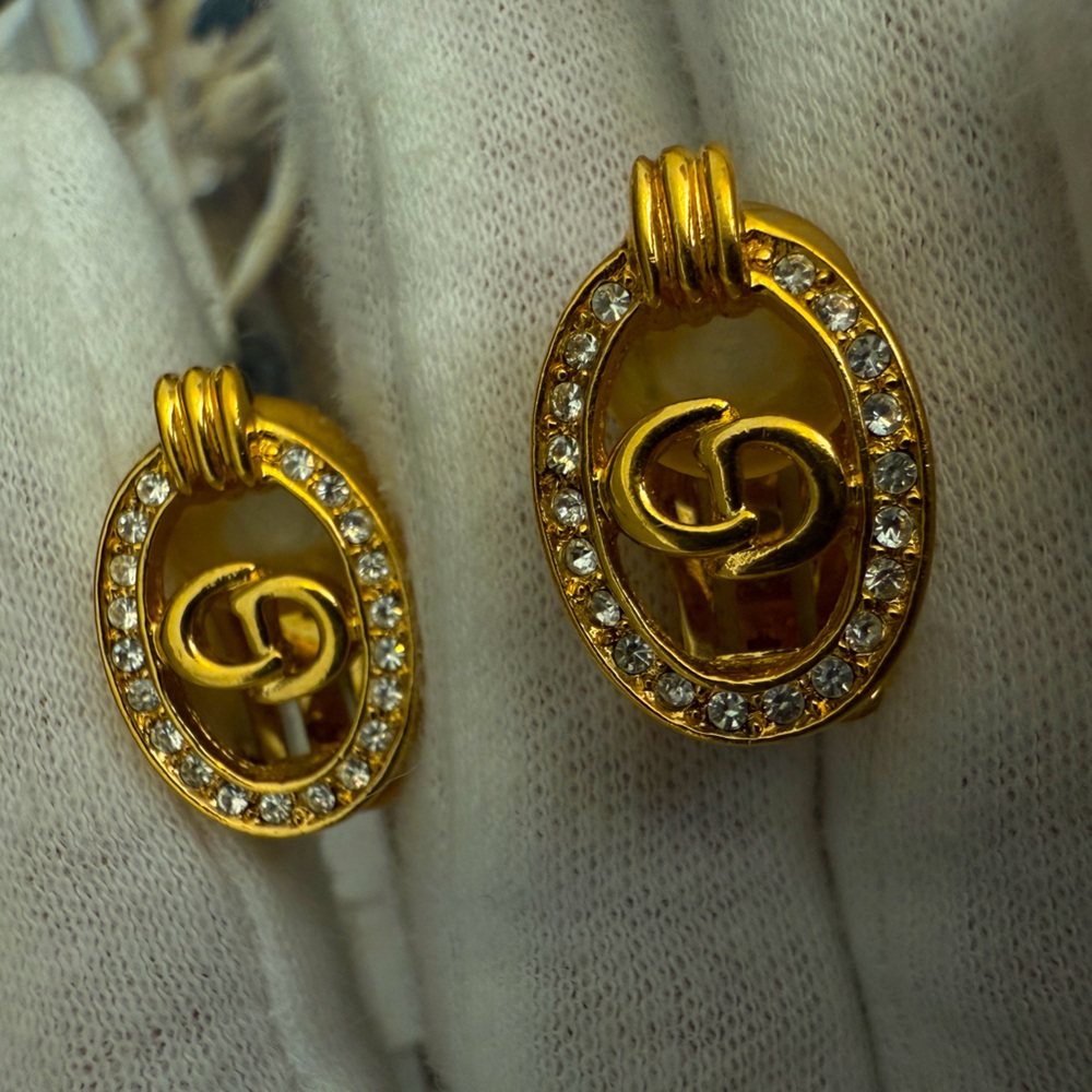 18K gold plated Christian Dior vintage clip on earrings